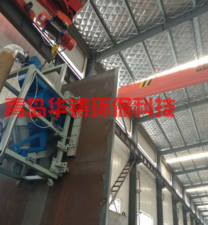 高空作業(yè)儲(chǔ)油罐外壁拋丸機(jī)車間試機(jī)圖 高空作業(yè)儲(chǔ)油罐外壁拋丸機(jī)車間試機(jī)圖